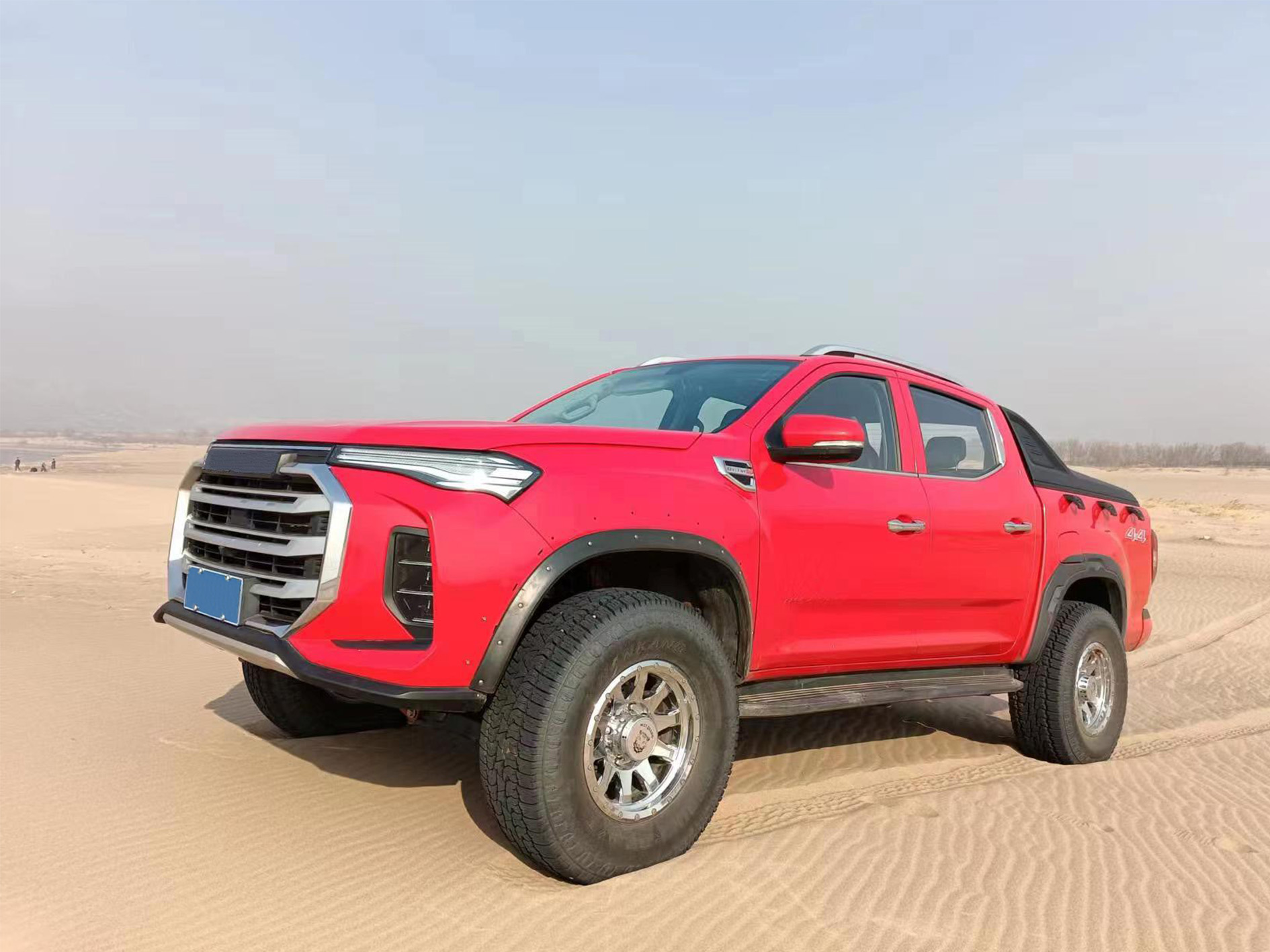 4X4 Light-duty Pickup Truck