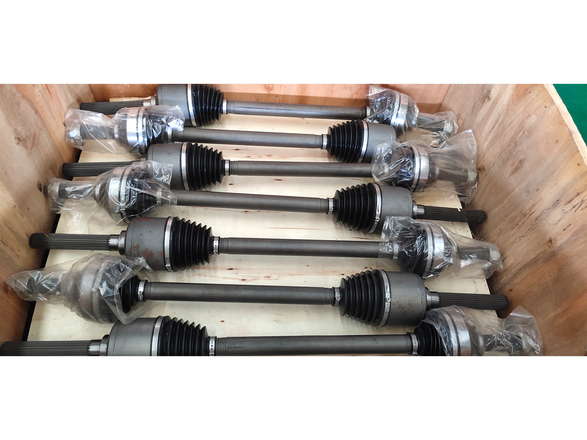 Light-Medium Duty Cage Half Shaft Assembly
